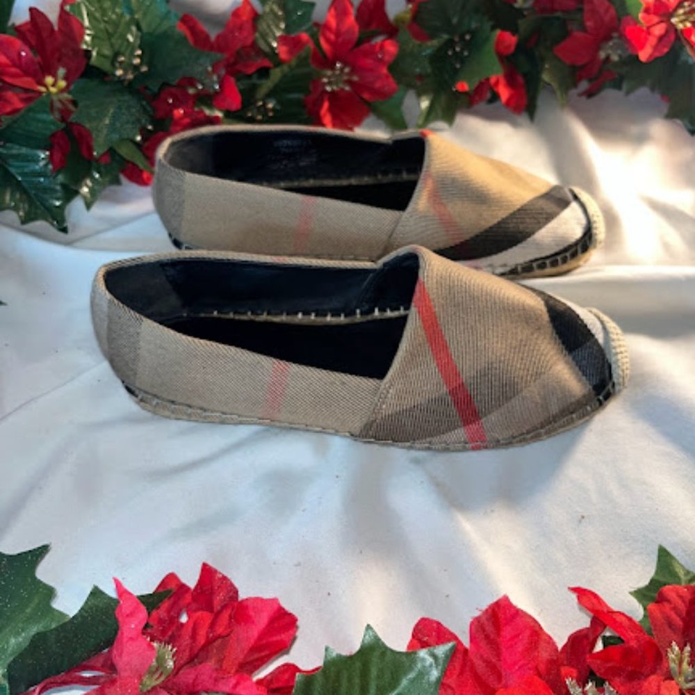 Burberry Nova Check Espadrilles - Picture 2 of 9